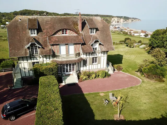 The Old Fenwick House