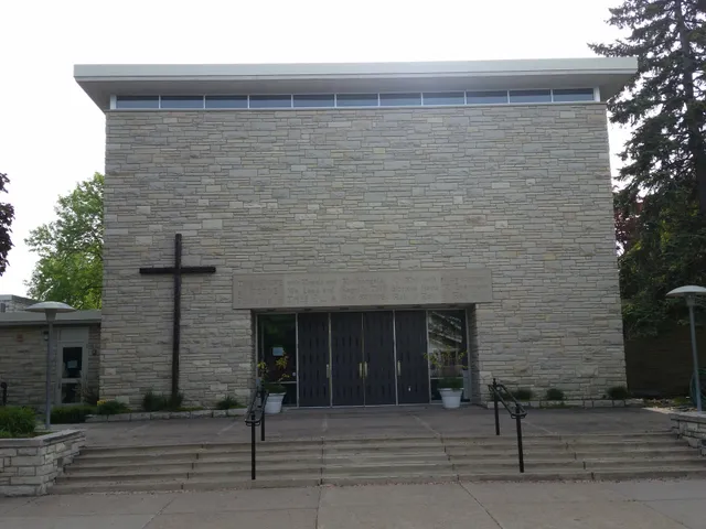 Lake Nokomis Lutheran Church (ELCA)