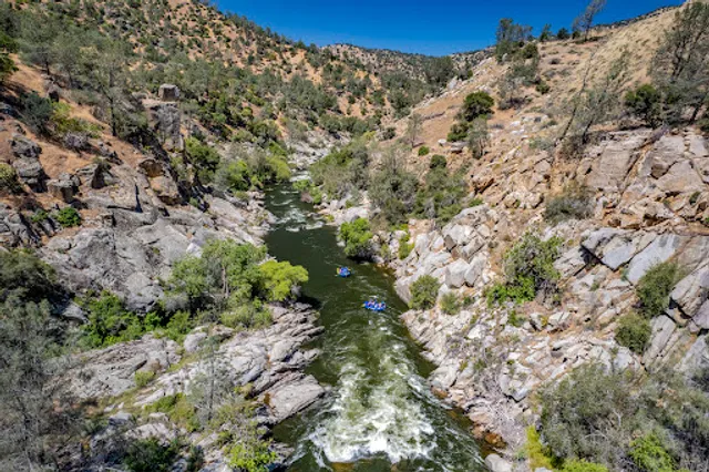 Kern River Rafting - Momentum River Expeditions
