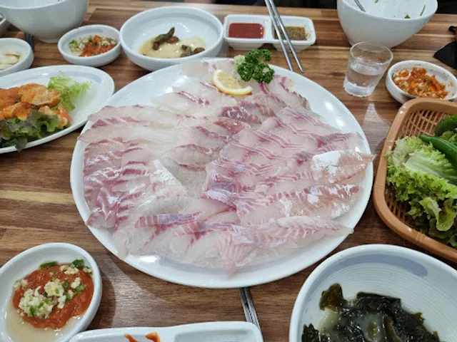 사천만횟집