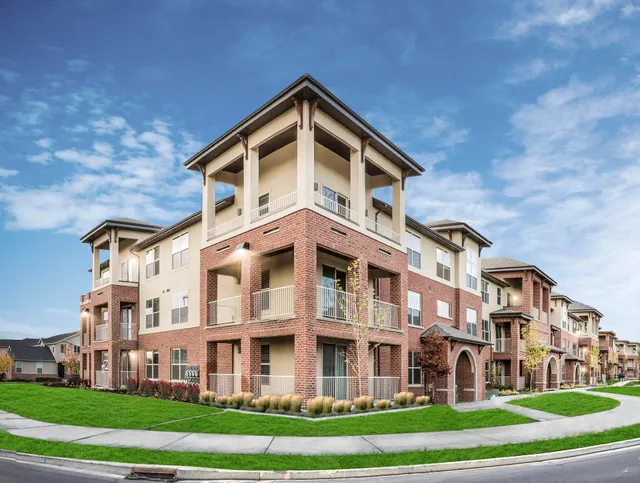 ICO Ridge Apartments & Townhomes Lehi
