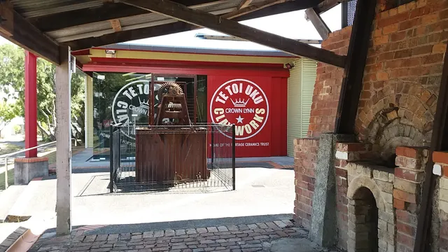 Te Toi Uku - Crown Lynn & Clayworks Museum