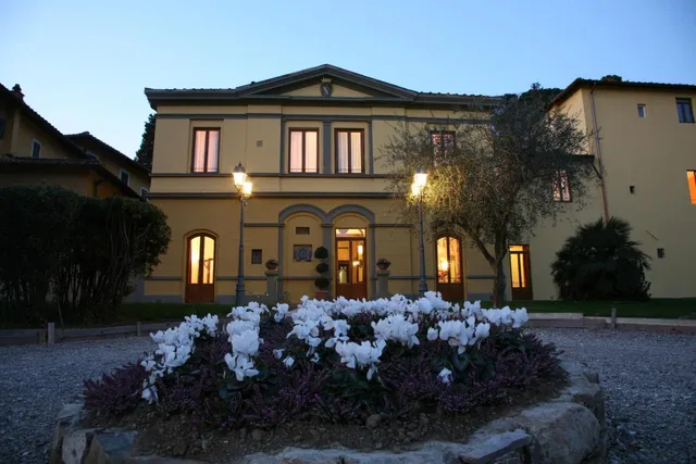 Hotel Villa Betania - Hotel con Parcheggio Gratuito!