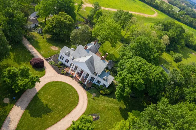 Crown Rose Estate Weddings and Distillery