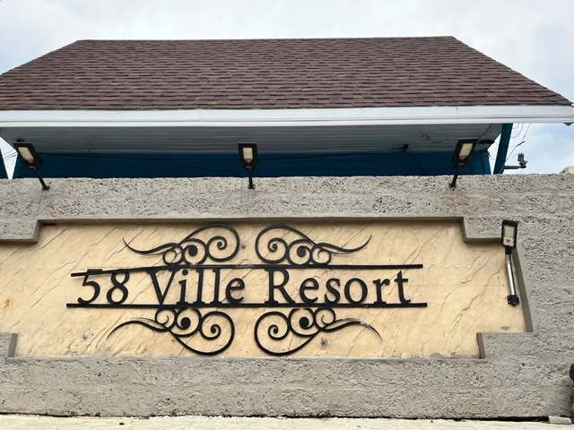 58 Ville Resort