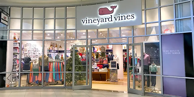 vineyard vines Outlet