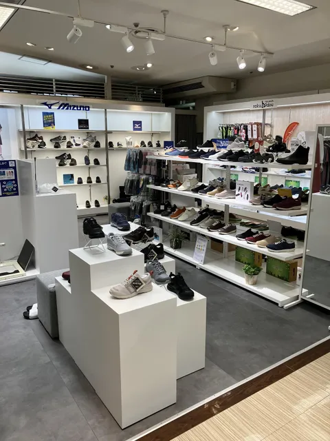 Mizuno Keio Department Store Shinjuku