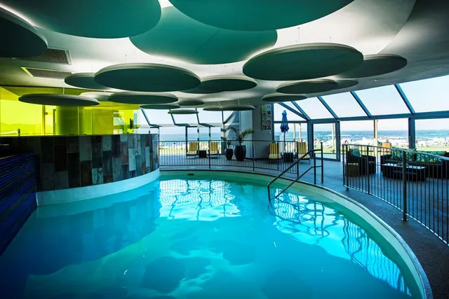 Beacon Island Resort