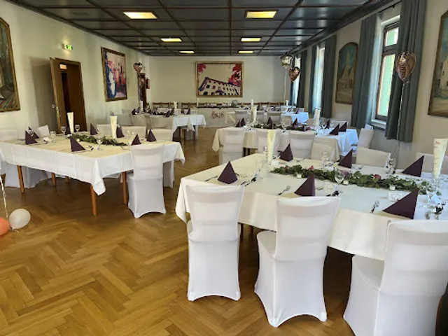 Bräustüberl Maisach - Wirtshaus - Restaurante