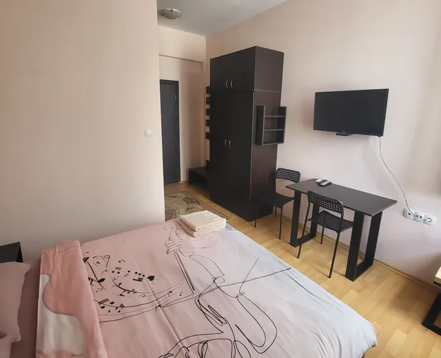 Стаи за нощувка "Пауза"