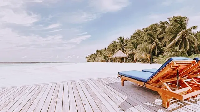 Hometown Tan - Tanning Salon