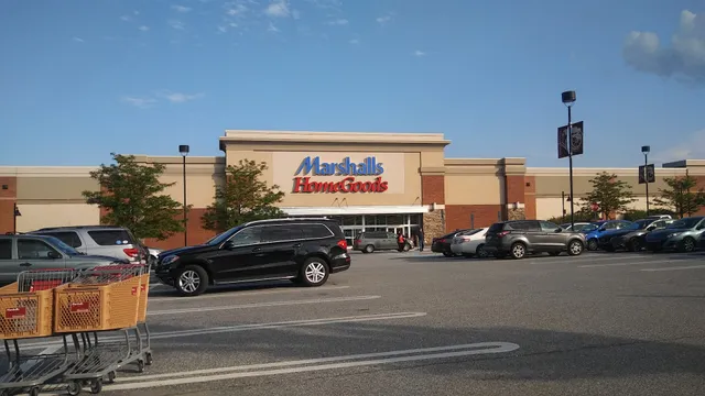 Marshalls & HomeGoods