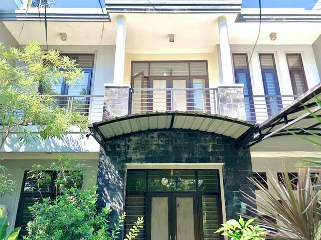 Serafinna Kost Putri Premium Guest House