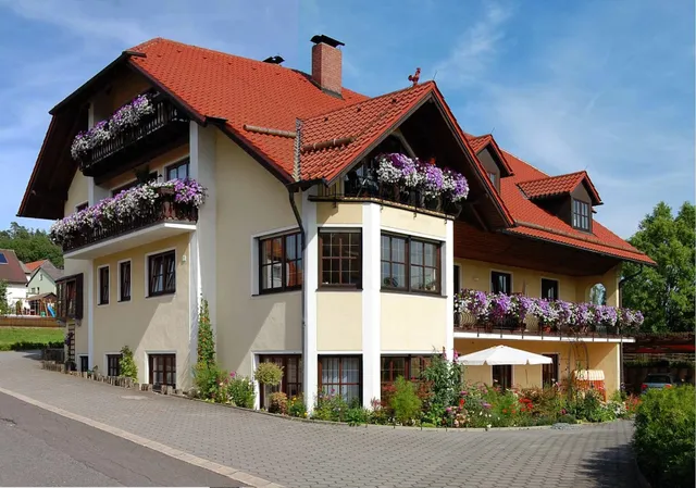 Guest house on the sunny side