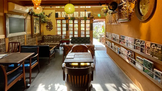 ANTICA Cafe Bar & Zakka