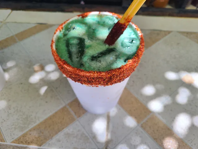 Micheladas y chamoyadas la negrita de la 240