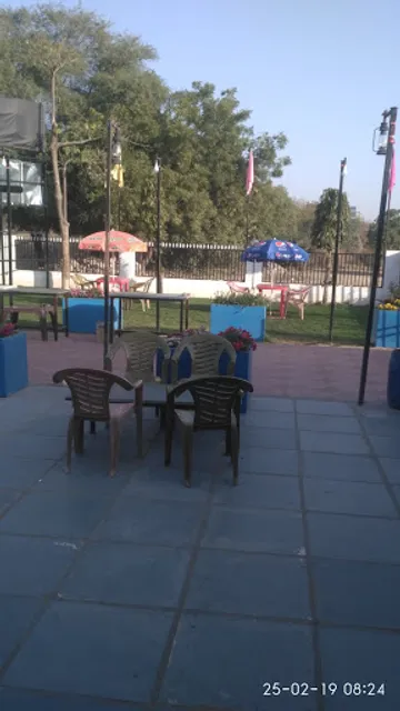 Mahalaxmi Restaurant and Cafe