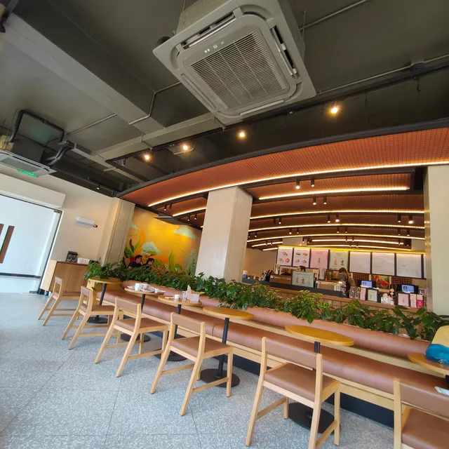 Starbucks Mekong Riverside - ສະຕາບັກ