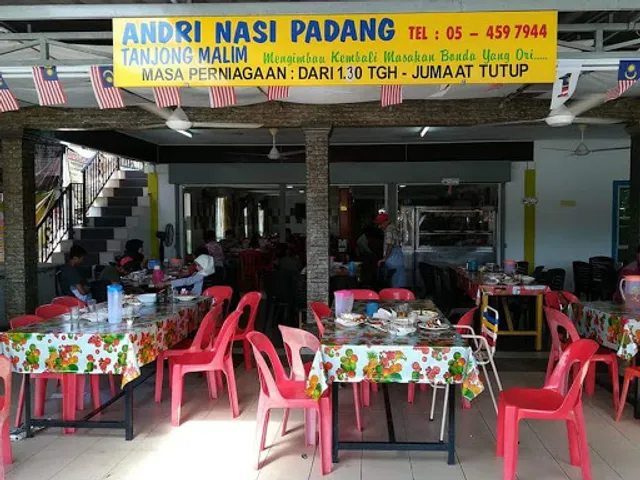 Andri Nasi Padang (Ayam Kampung)