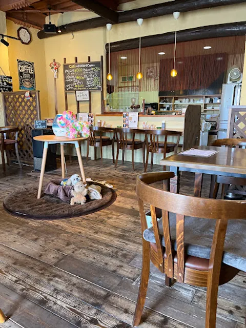 Cafe&Bar Rai (ライ) Yofukashi (ヨフカシ)