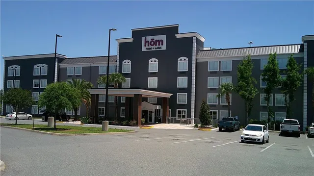 HOM Hotel Gainesville, SureStay Collection by Best Western
