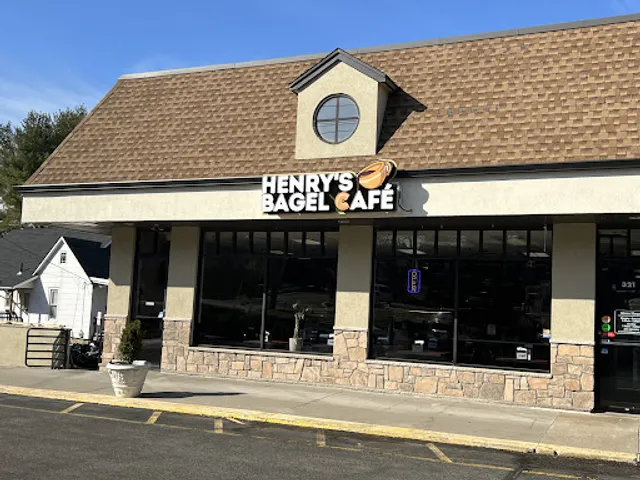 Henry's Bagel Cafe