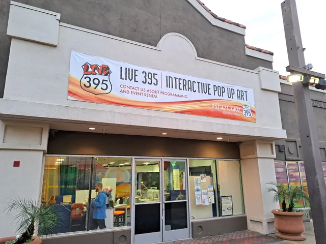 STUDIO 395 Foundation