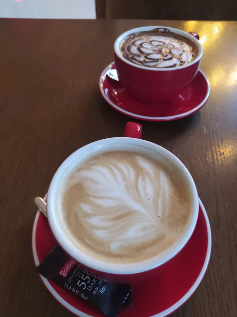 كافه رستوران الي