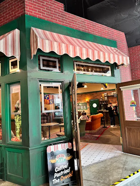 The FRIENDS™ Experience: The One in New York City