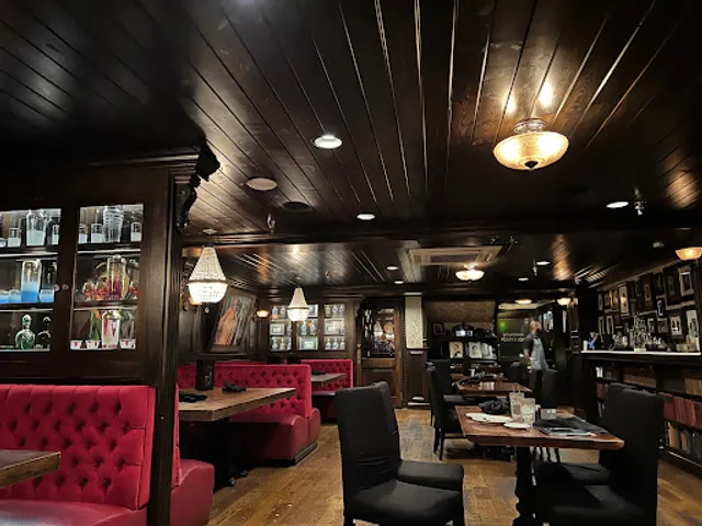 Nola's ...Creole & Cocktails