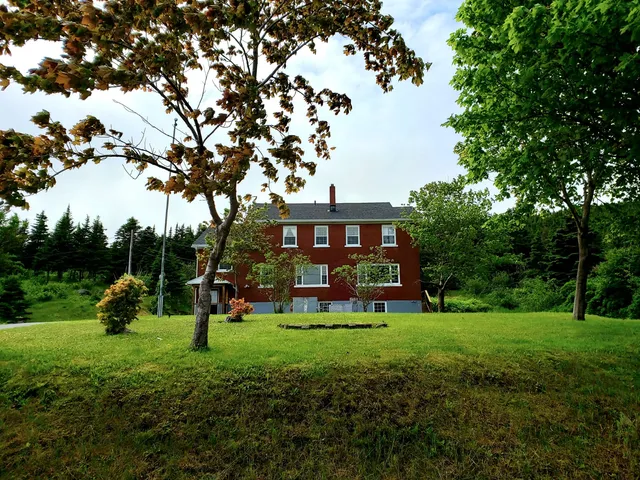 Margie's Place By The Pond