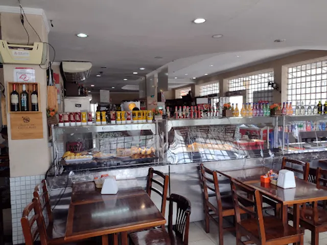 Flor Das Vilas Padaria E Restaurante