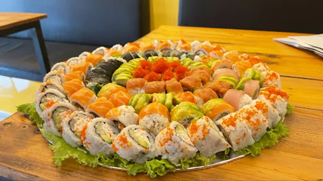 Waroeng sushi jimbaran