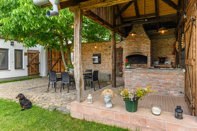 The Good House Harman