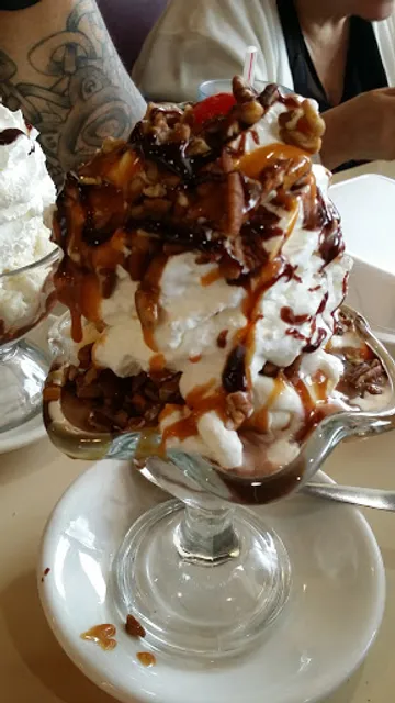 Lindy's Chili & Gertie's Ice Cream