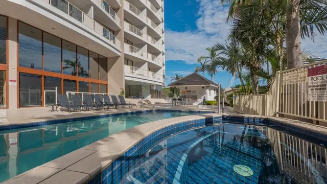 Broadbeach Savannah Hotel And Resort