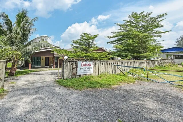 OYO 90596 Casaria Inn