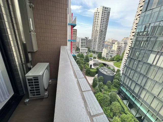 FLOWER TERRACE 東新宿 FLOWER TERRACE HIGASHI SHINJUKU