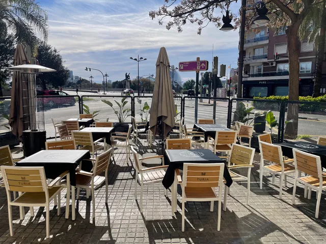 Restaurante Feliz Les Artes y Ciencias