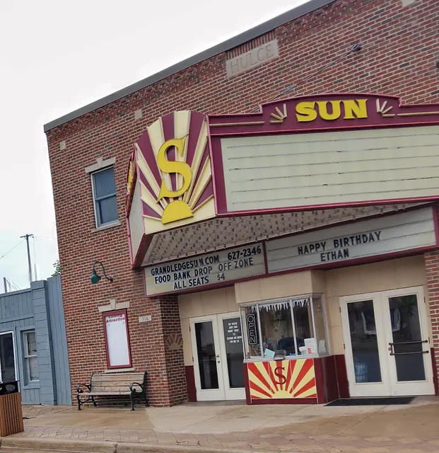 Sun Theatre