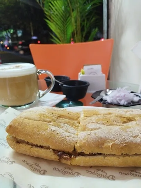 DAMASCO Juguería Cafetería