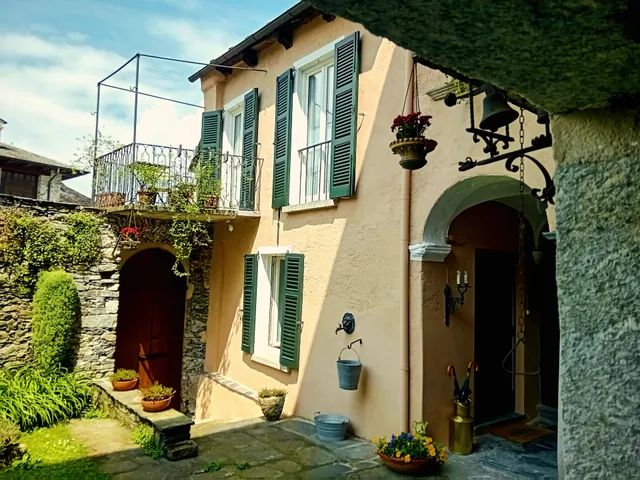 Casa Longhi