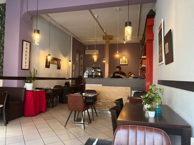 Shinjuku Sushi & Nudel Restaurant