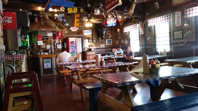 RUSTY BUCKET JAWSMACKING BBQ