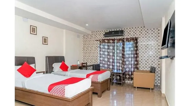 OYO Flagship 77753 Flagship Railway Station Square