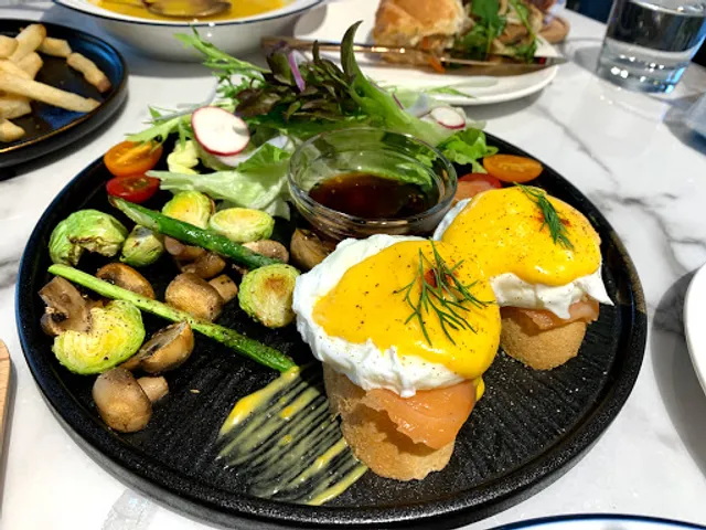 Johnny's 薔尼思｜早午餐廳｜咖啡｜蛋糕 （例假日採候位制）