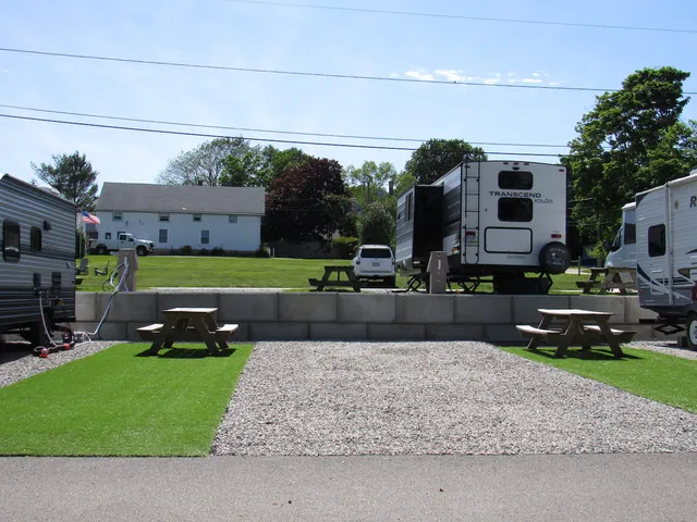Meadowlark Mobile Home & RV Park