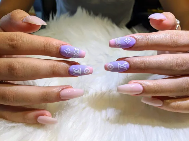 La Manucure Organic Nails and Spa