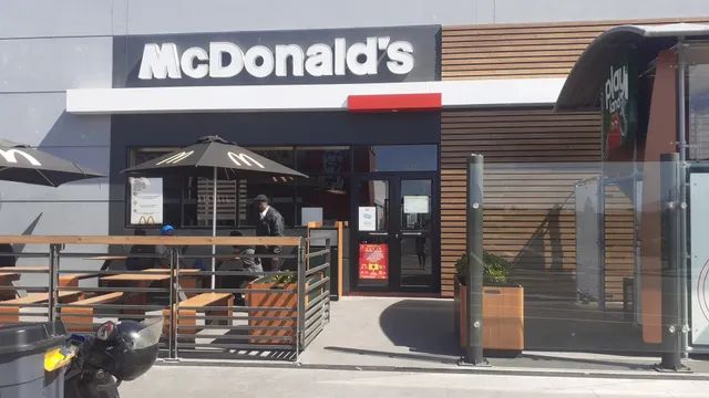 McDonald's Pelican Park Drive-Thru