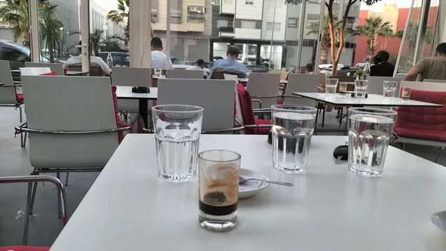 Café ADOUAK ELKARAOUINNE